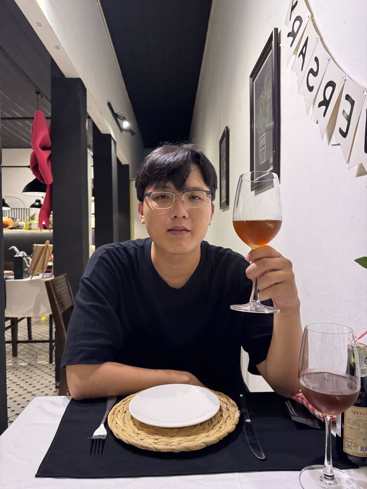 ���������� Ho Chi Minh City, ���� ����� Jay, 25 ���, ������������ ��� ������, ����� � ���������, c�������� ���������, ���������