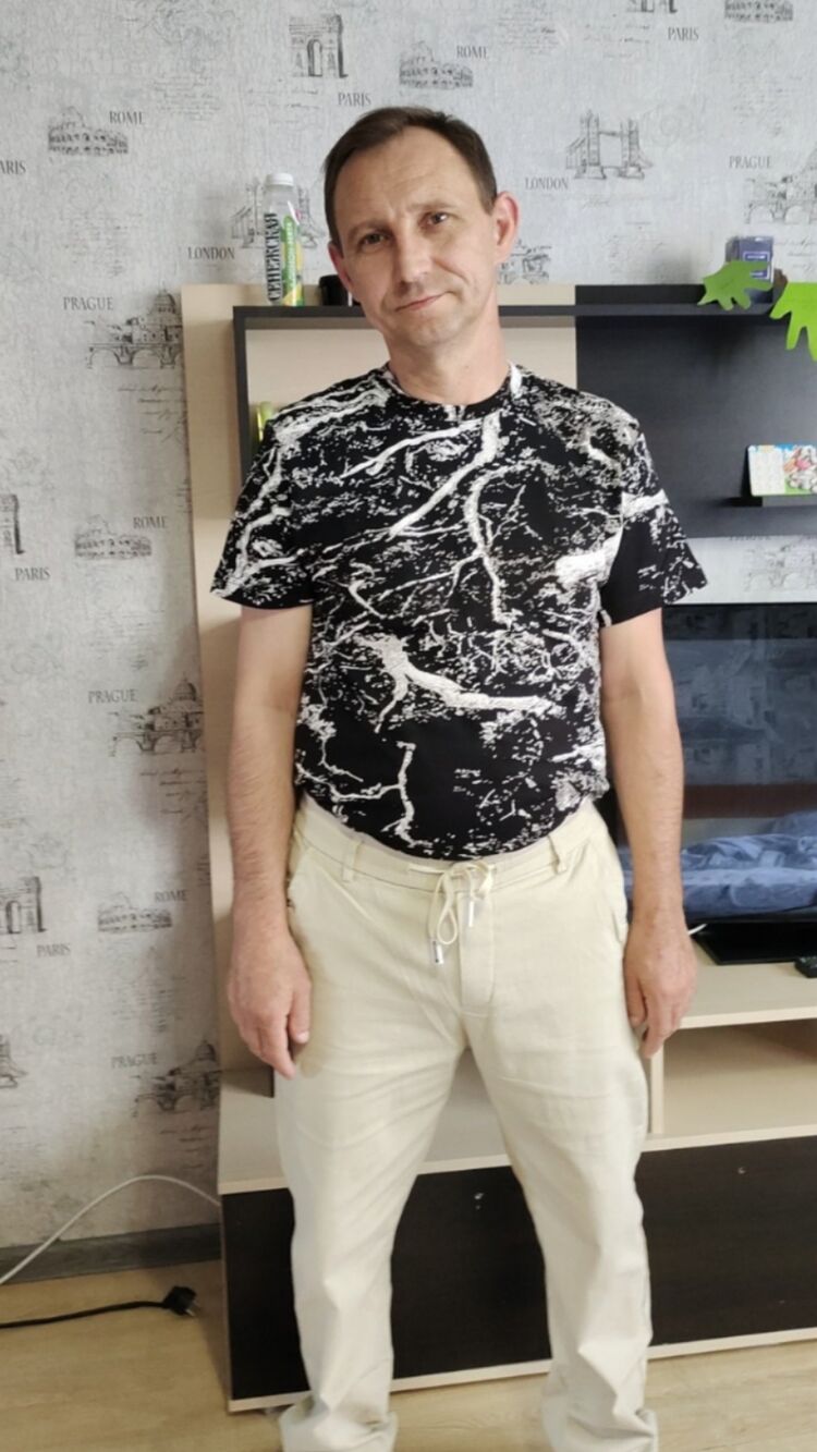  44595907  Vladimir, 47 ,    