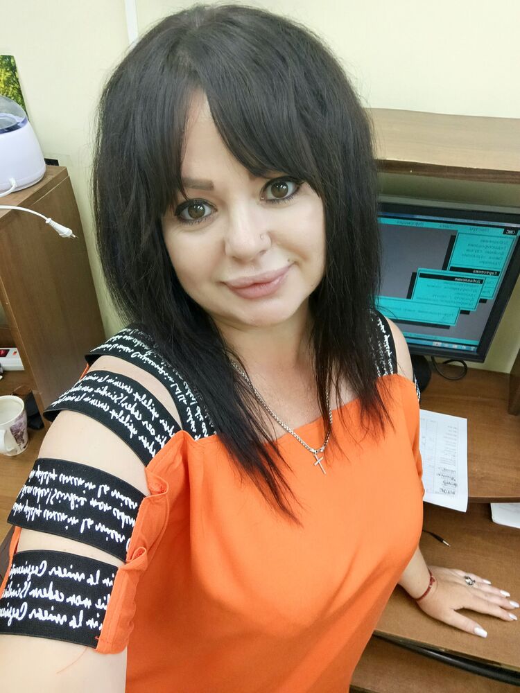  52402117  Ksenia, 45 ,    --