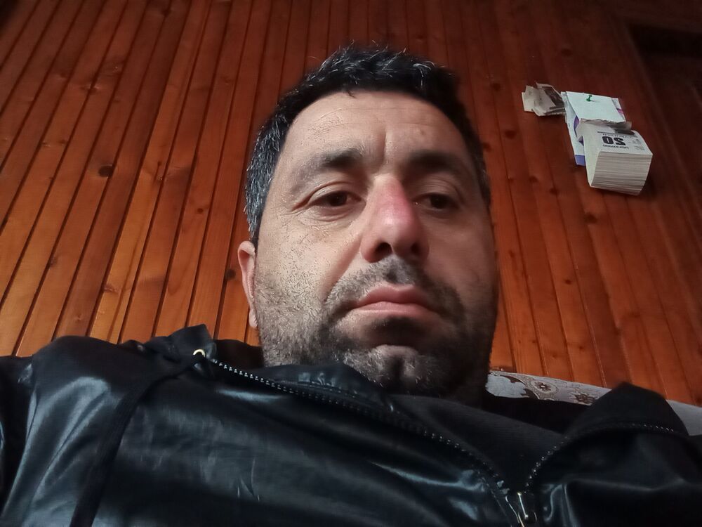  ,   Lasha, 39 ,   ,   