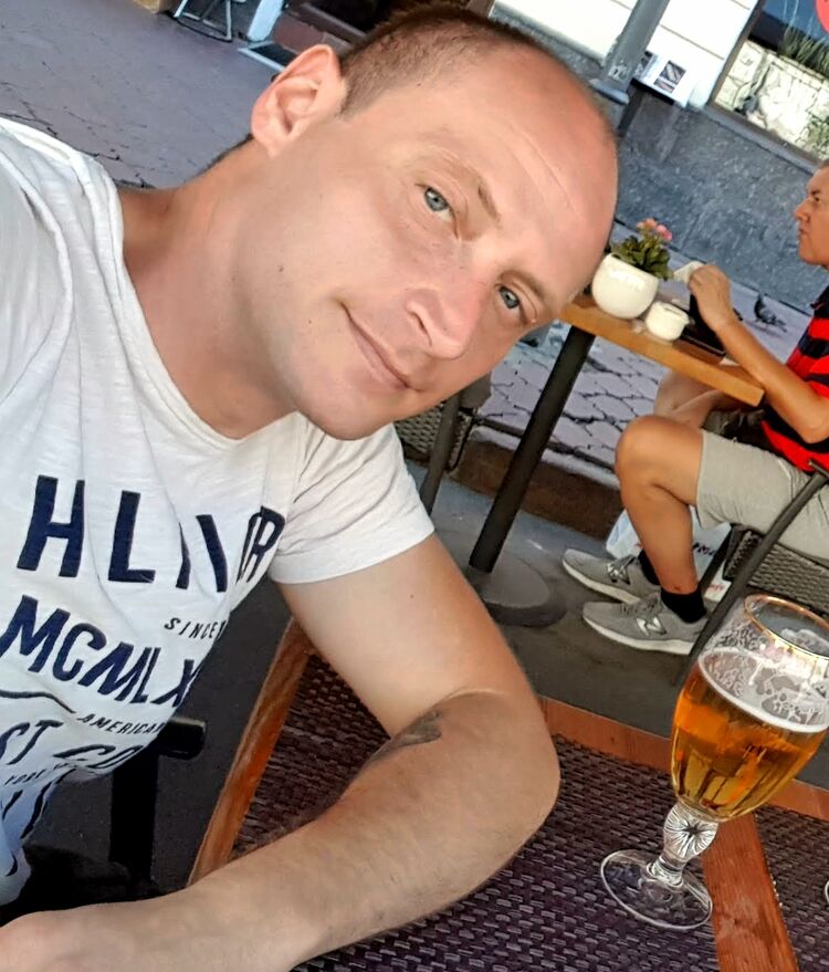  ,   Myroslav, 35 ,   ,   , c 