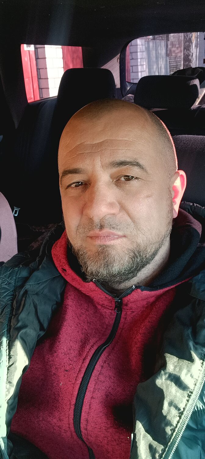  50833657  Sergey, 44 ,    