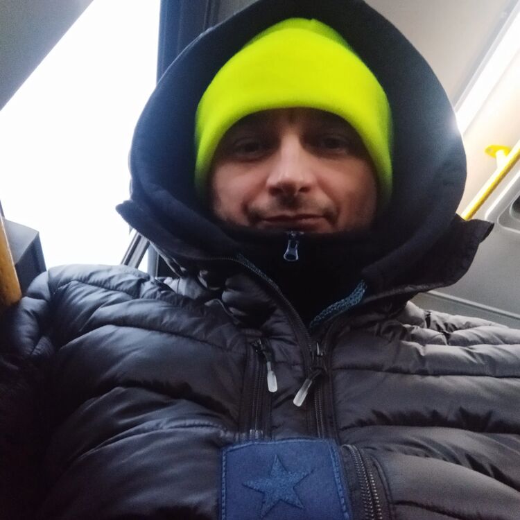  Frankfurt am Main,   , 29 ,   ,   