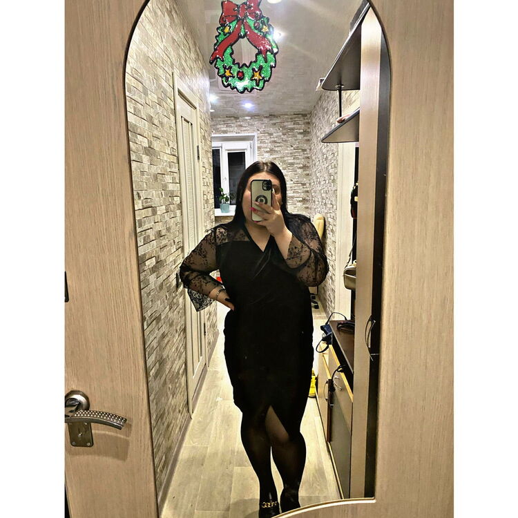  43031077  TINA, 24 ,    