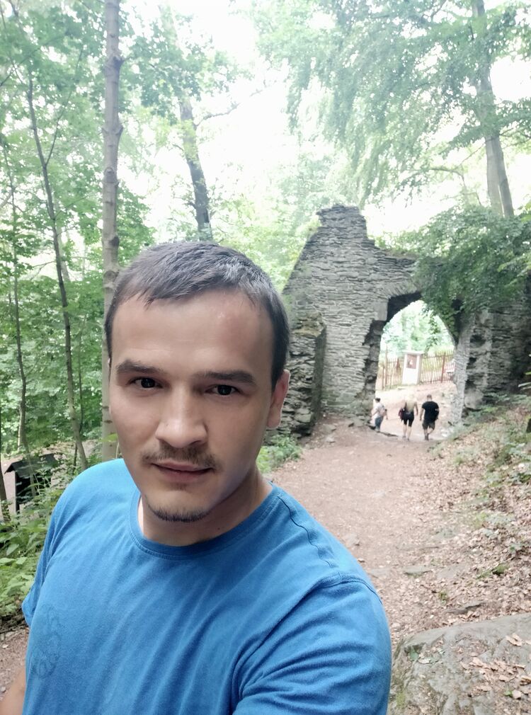  ,   VITALII, 34 ,   ,   , c , 