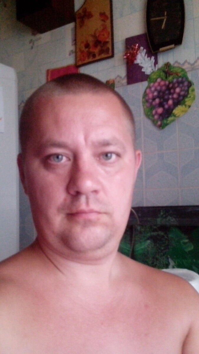  4736177  Lipavka, 44 ,    