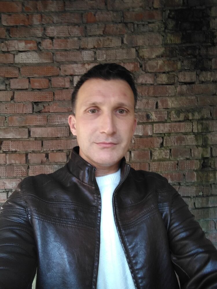  37700947  , 43 ,    