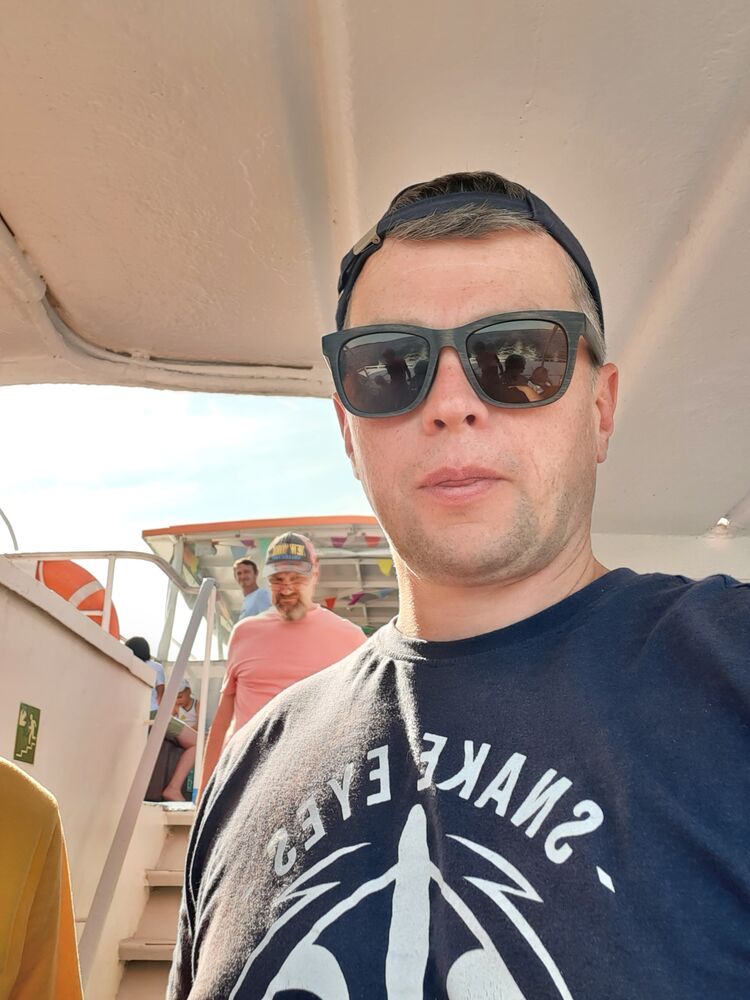  29541707  Ilya, 41 ,    