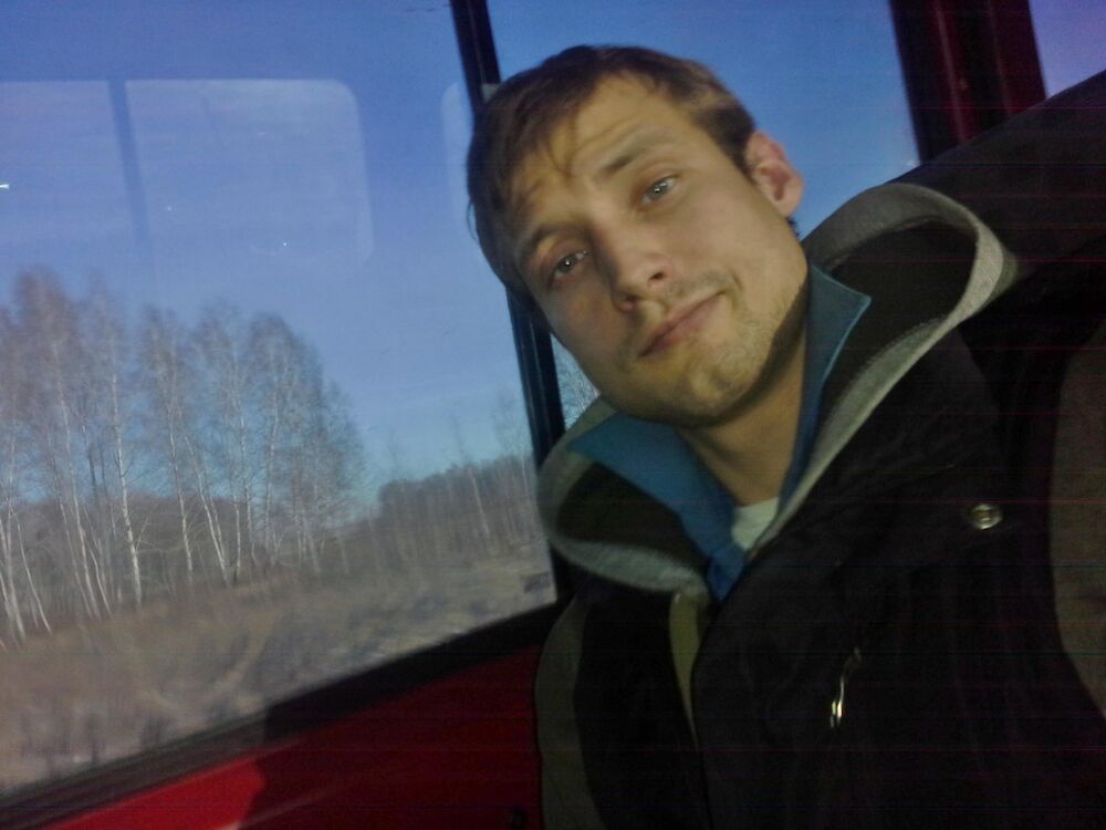  4068667  PADSHIY, 37 ,    