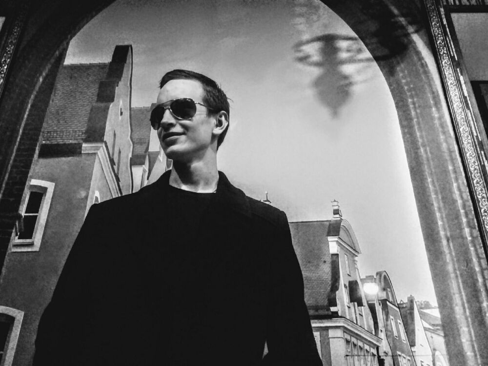  28987327  Nikita, 26 ,    