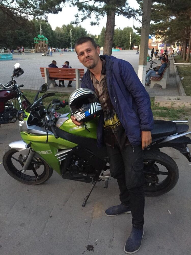  ,   Aleksandr, 32 ,   ,   , c 