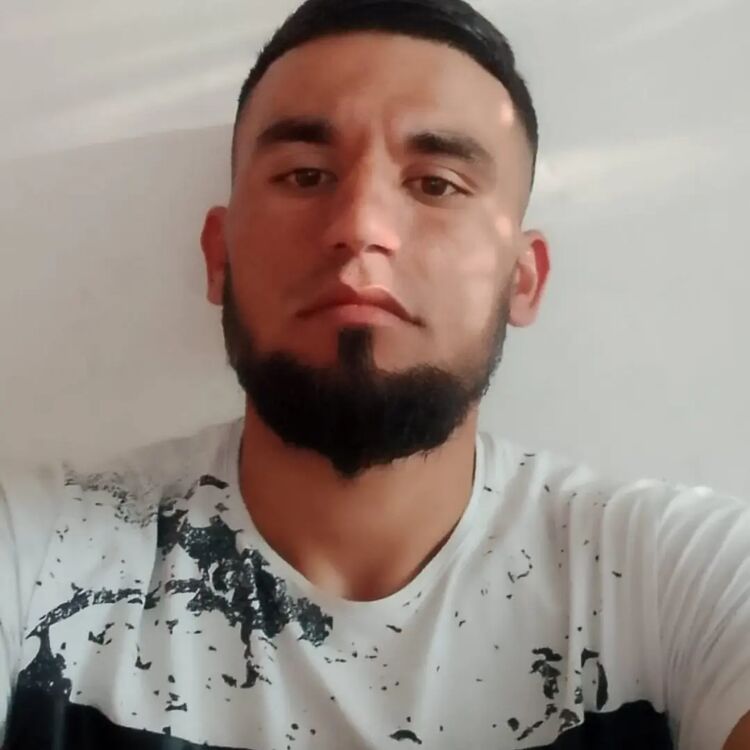 49818997  , 23 ,    