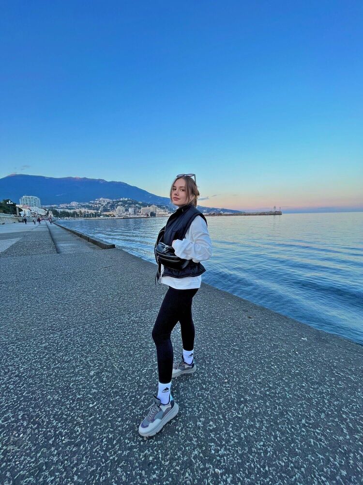 ���� 42048957 ������� ��������, 24 ����, ���� ���������� � ������