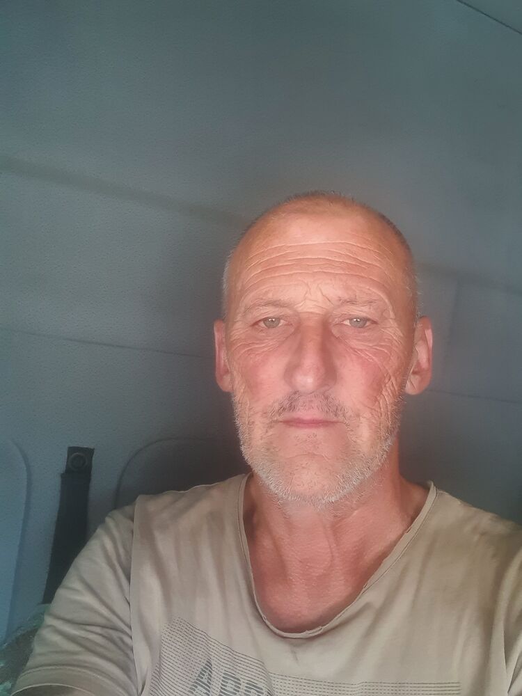  45281647  , 58 ,    