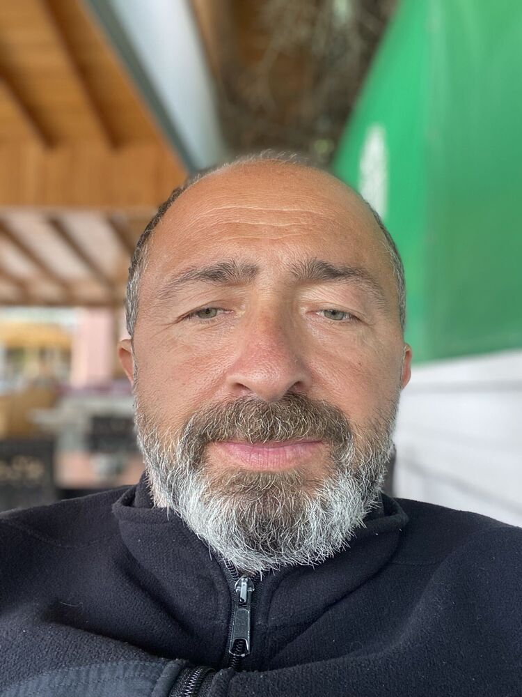  29976177  Cevat, 48 ,    
