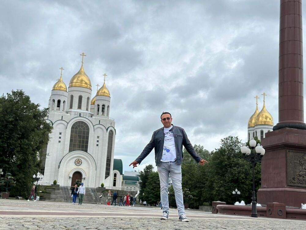  38091317  Cihan, 44 ,    