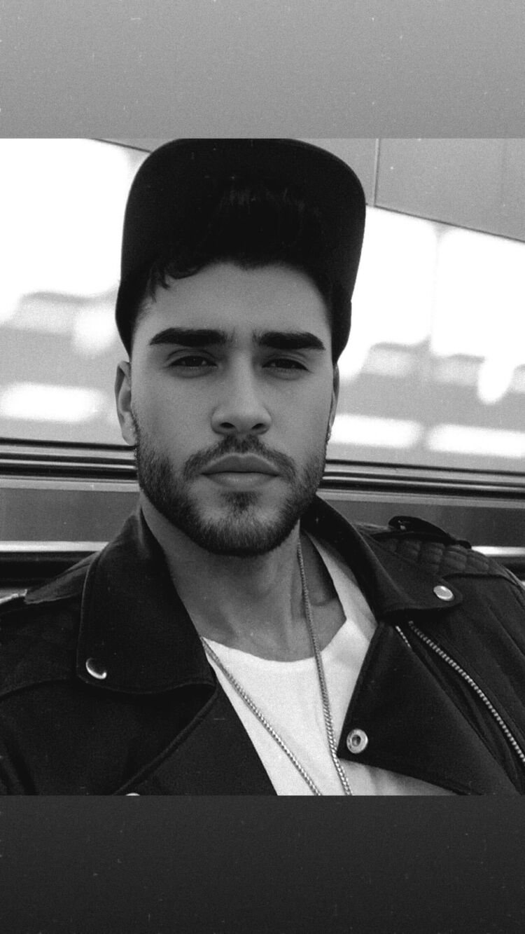  54266957  Yaman, 40 ,    