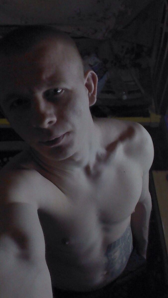  12139817  Ali, 31 ,    