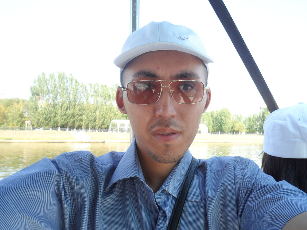  46878337  , 33 ,    