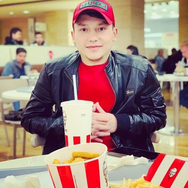  ,   Shamil, 29 ,   ,   