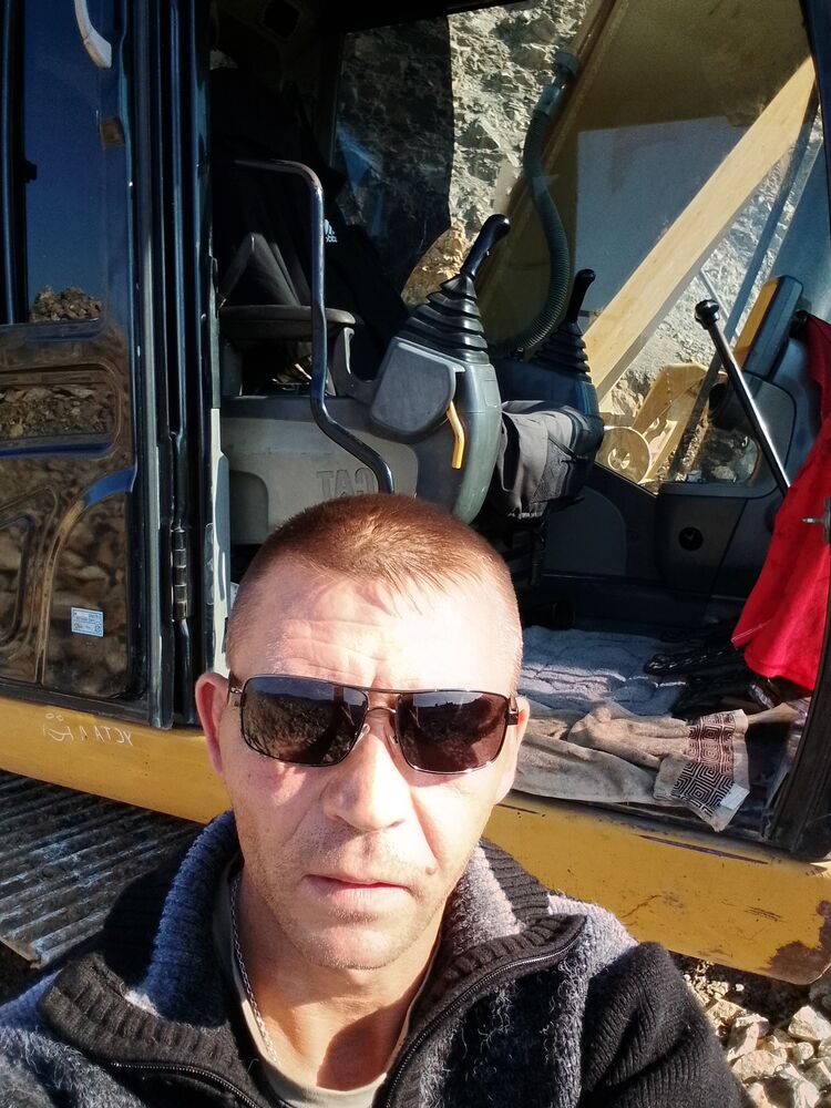  46609327  , 38 ,    