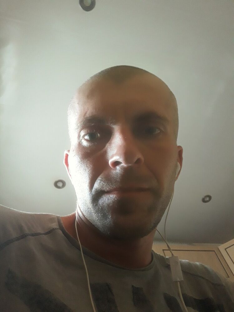  21351047  , 36 ,    
