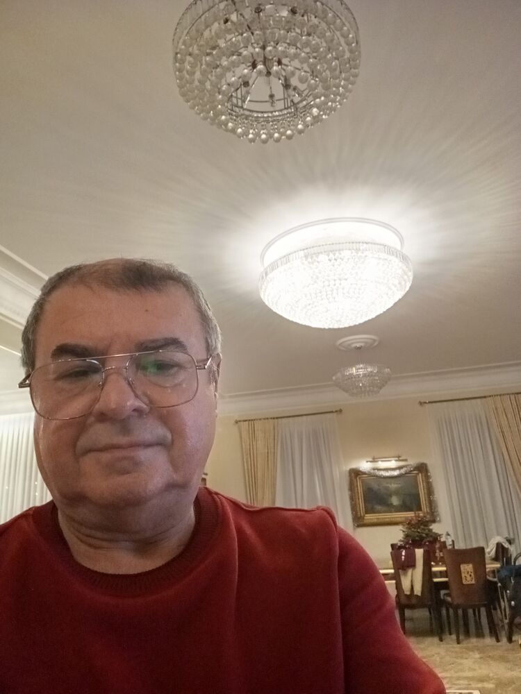  51252097  Alexbagirov, 64 ,    