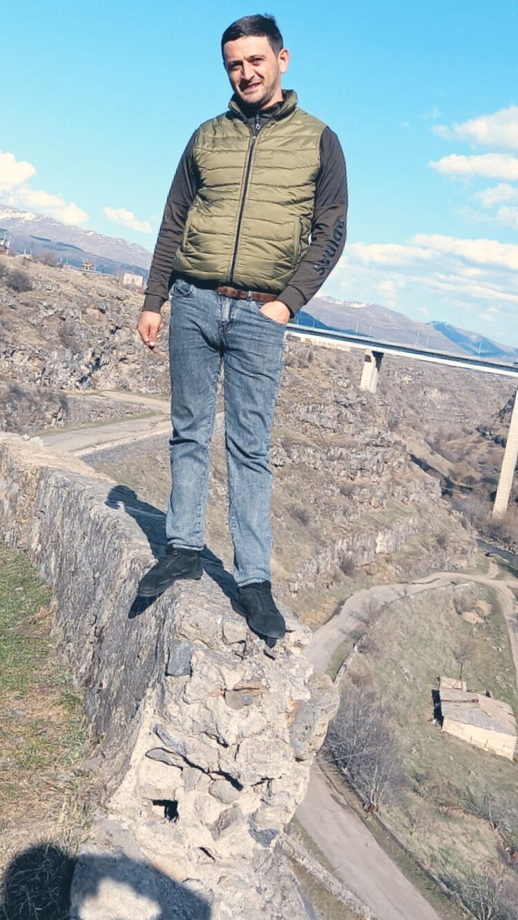  ,   Paruyr, 35 ,   ,   