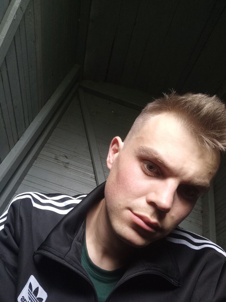  46841257  Nikolai, 28 ,    