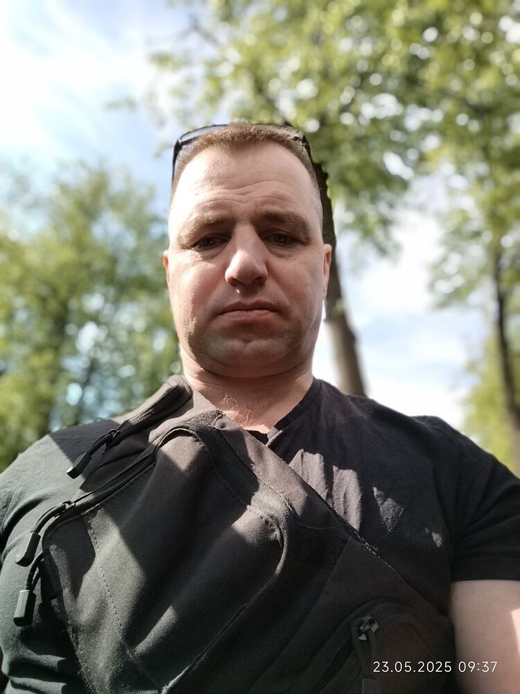  ,   Dima, 44 ,   ,   , c , 