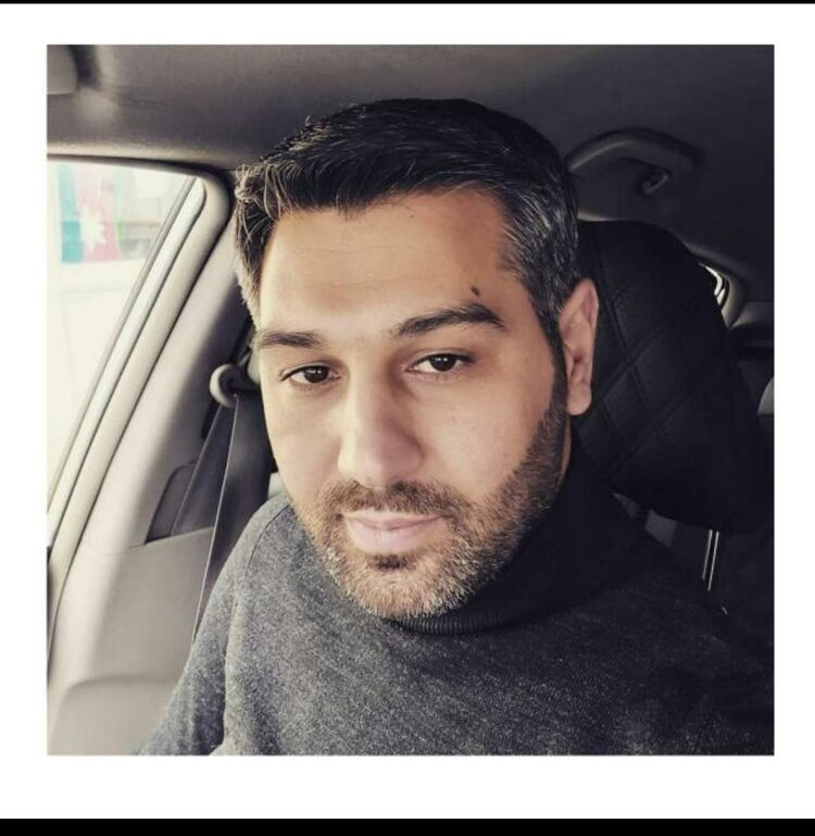  40564827  Huseyn, 39 ,    