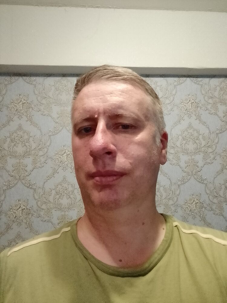  52126327  , 46 ,    
