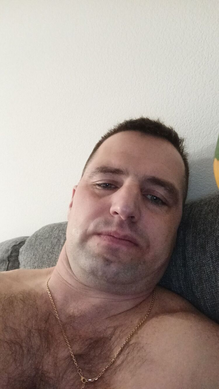  ,   Dima, 44 ,   ,   , c , 