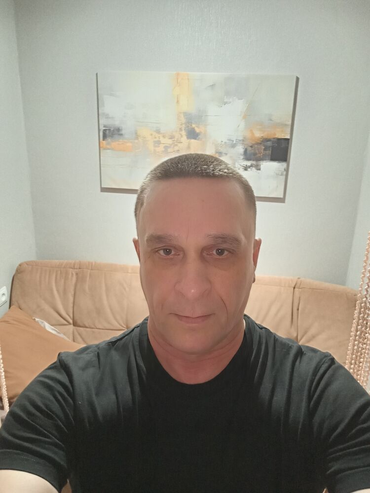  48713547  , 51 ,    
