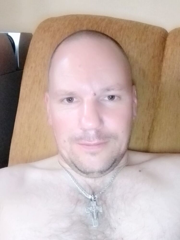  31833867  , 45 ,    