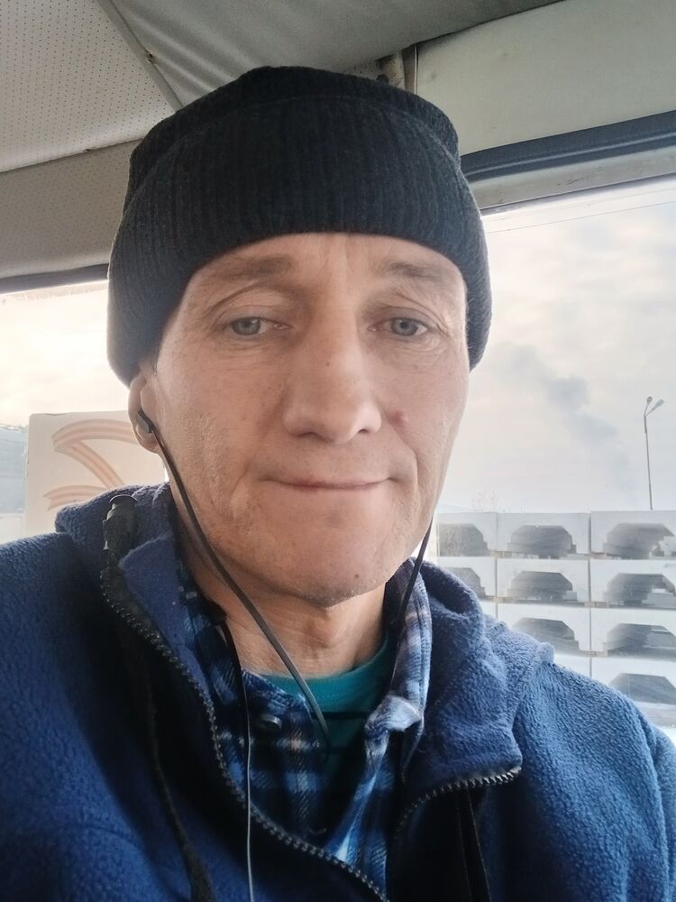  47937927  Aleksey, 49 ,    