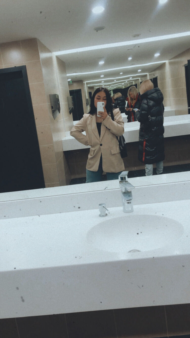 ���� 38357957 ������� Sofa, 23 ����, ���� ���������� � ������