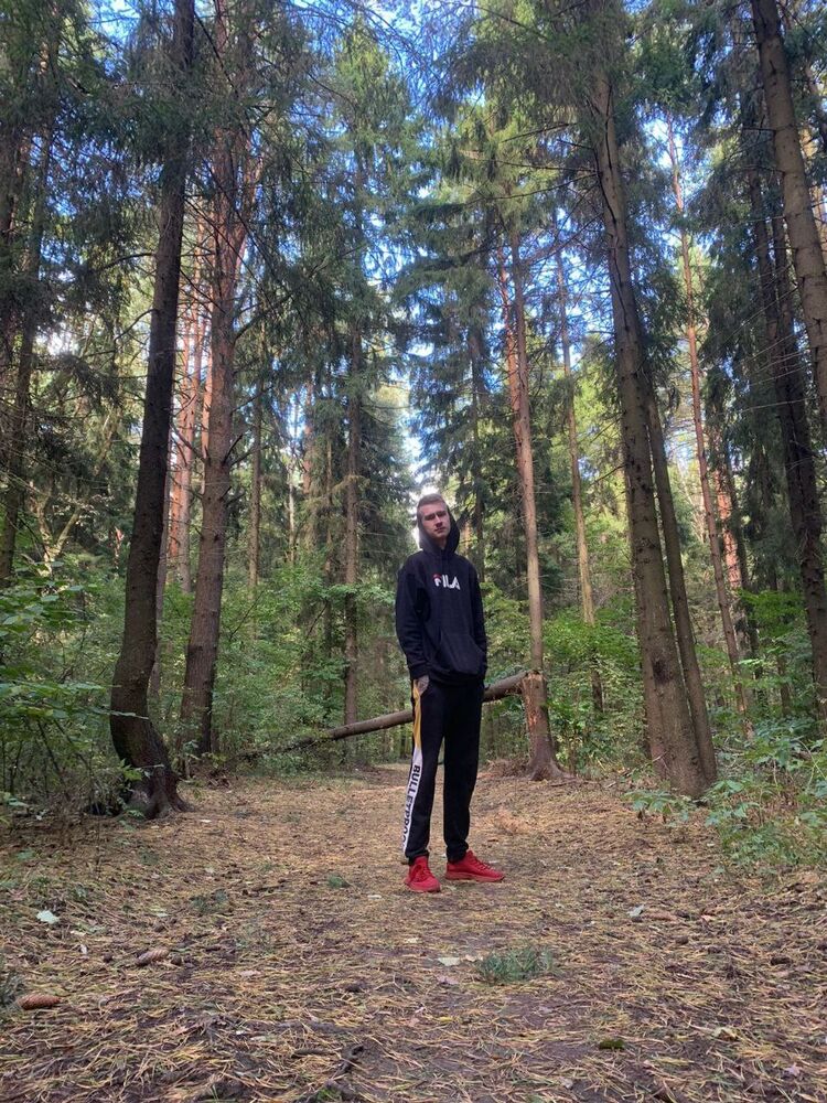  37218197  , 25 ,    -