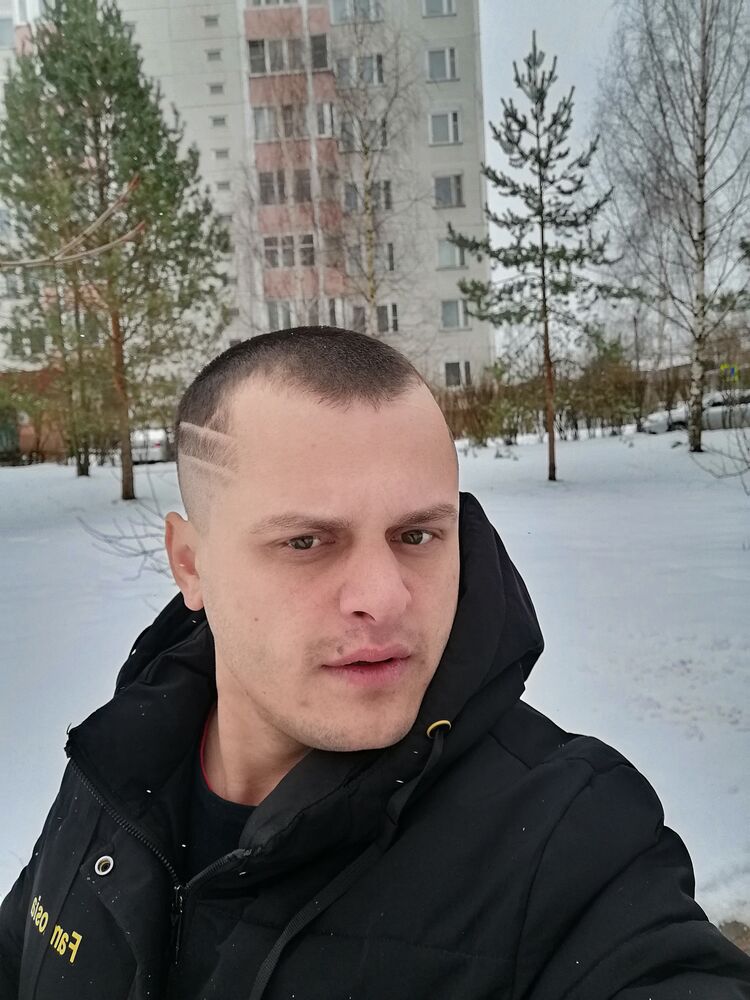  32826917  Viktor, 35 ,    