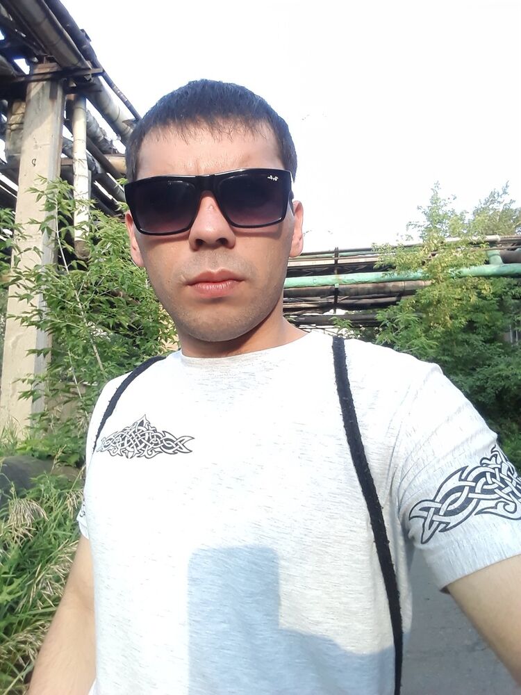  13058077  , 33 ,    