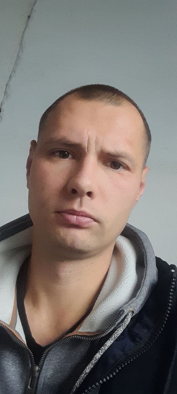  38433007  , 33 ,    