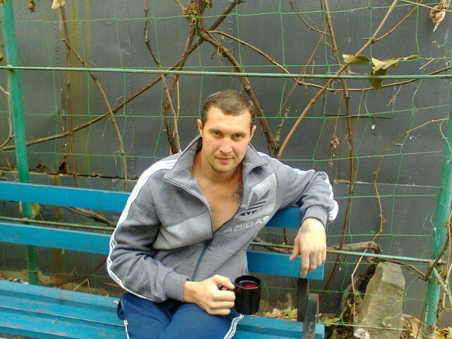  16544947  Artem, 43 ,    