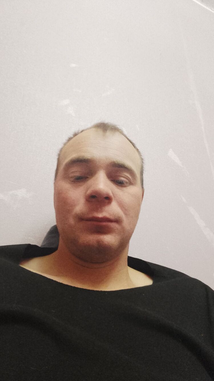  47100877  , 32 ,    