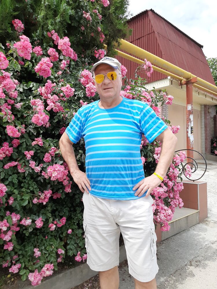  ,   Viktor s, 59 ,   ,   