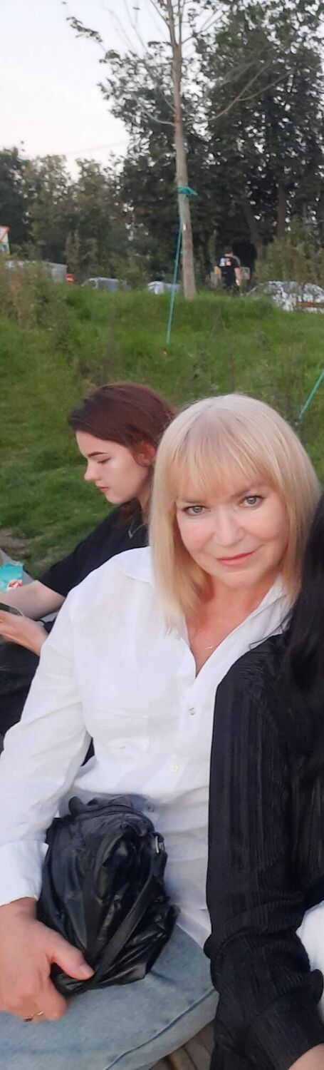  ,   Lana, 60 ,   c 