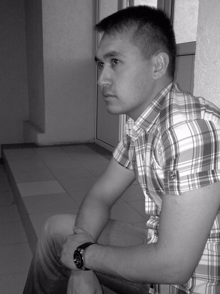  4763627  FARID, 33 ,    