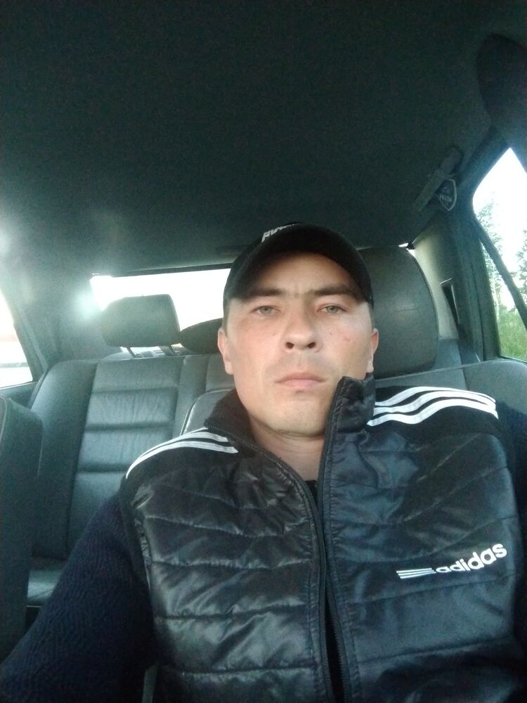  28555867  , 36 ,    