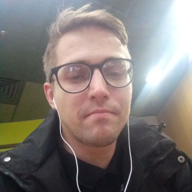  48365527  , 31 ,    