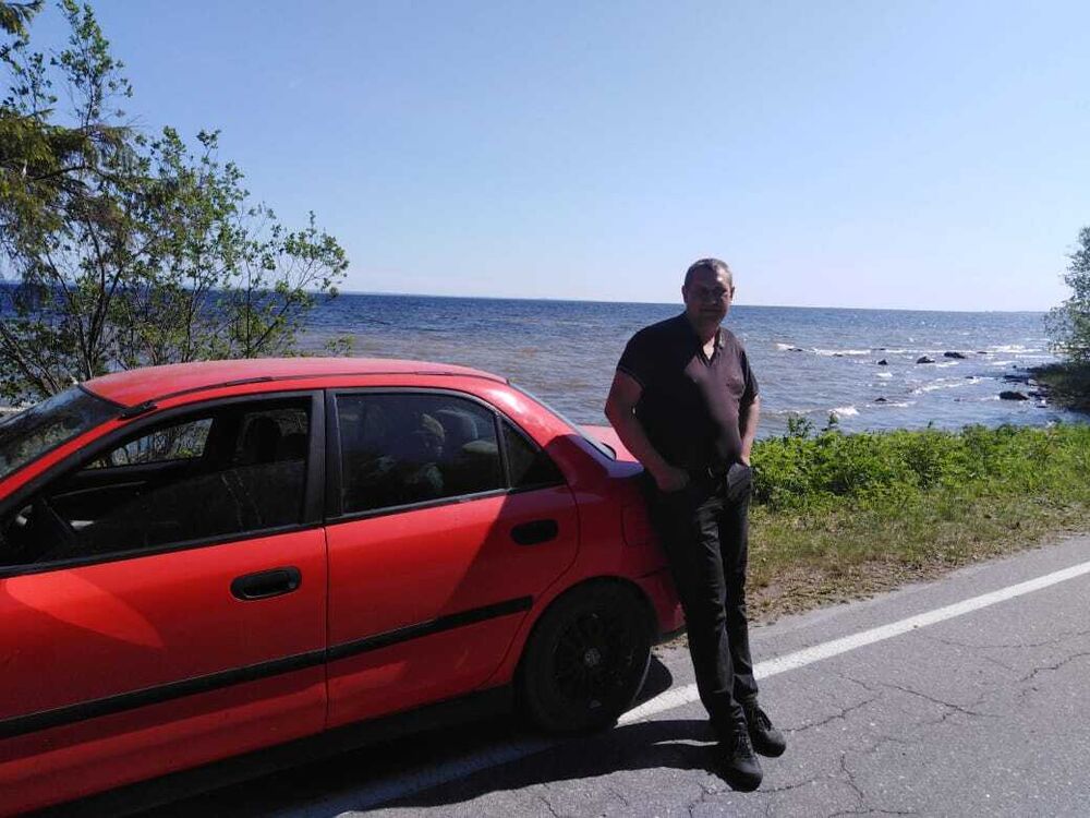  30089827  Yury, 47 ,    