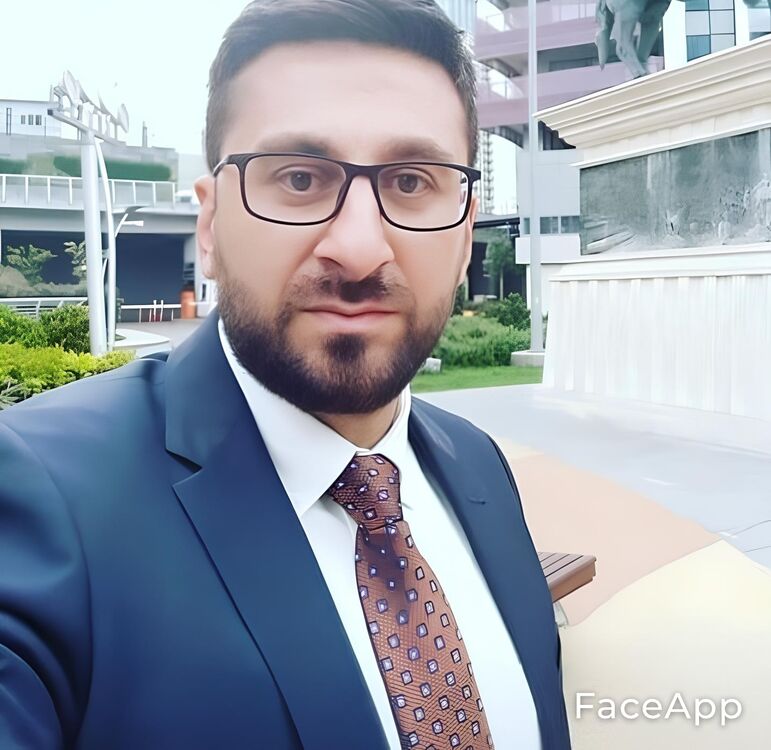  41208197  Ugur, 31 ,    